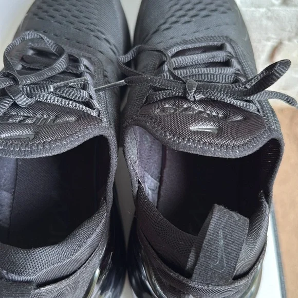 Nike Women’s Air Max 270 size 9.5 - Picture 7 of 9